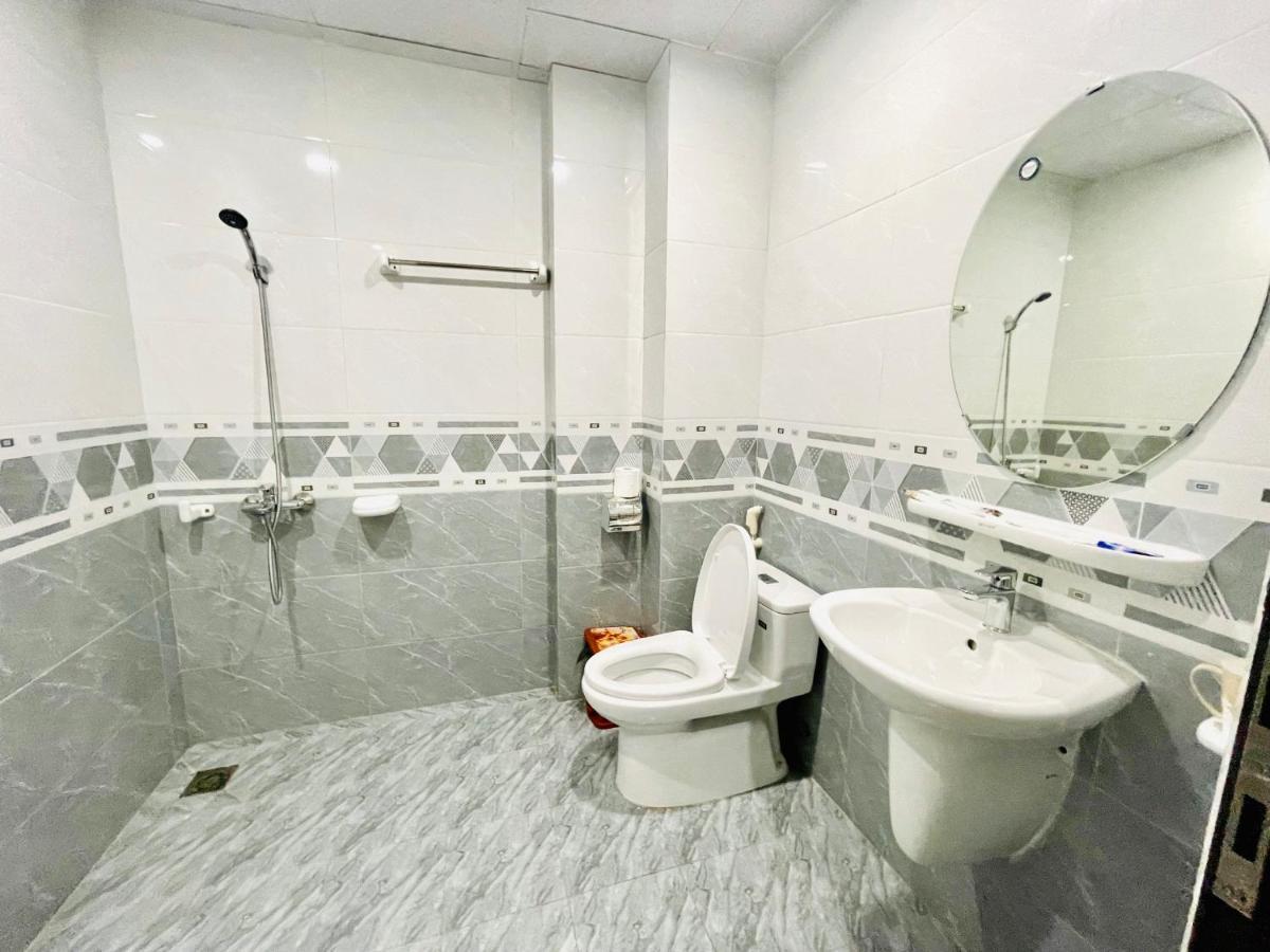 Little Vietnam Hotel - Cát Bà Chan Chau Extérieur photo